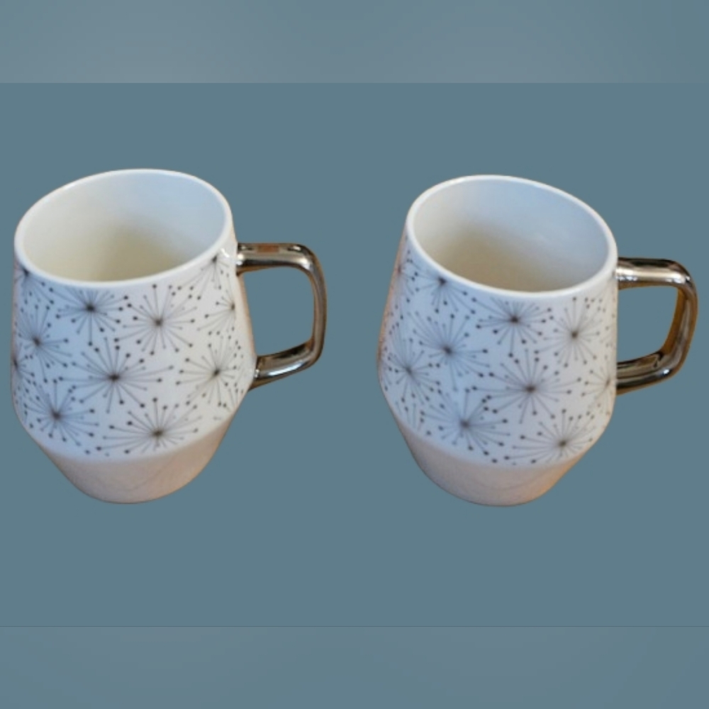 *NWOT Edible Rare Atomic Snowflake Coffee Mug White & Silver